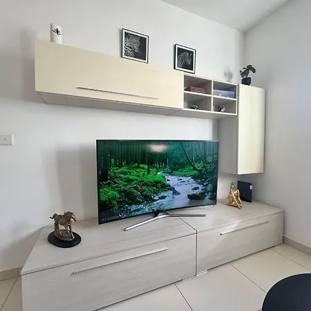 Apartment 28 Retreat - 1 Minute To Sea Gzira