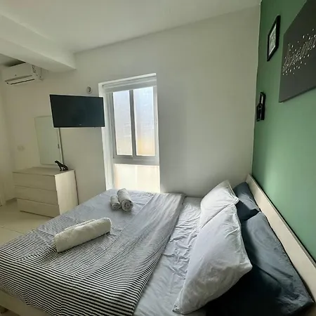 28 Retreat - 1 Minute To Sea Gzira