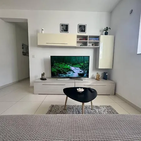 28 Retreat - 1 Minute To Sea Lejlighed