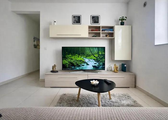 Apartamento 28 Retreat - 1 Minute To Sea Gzira