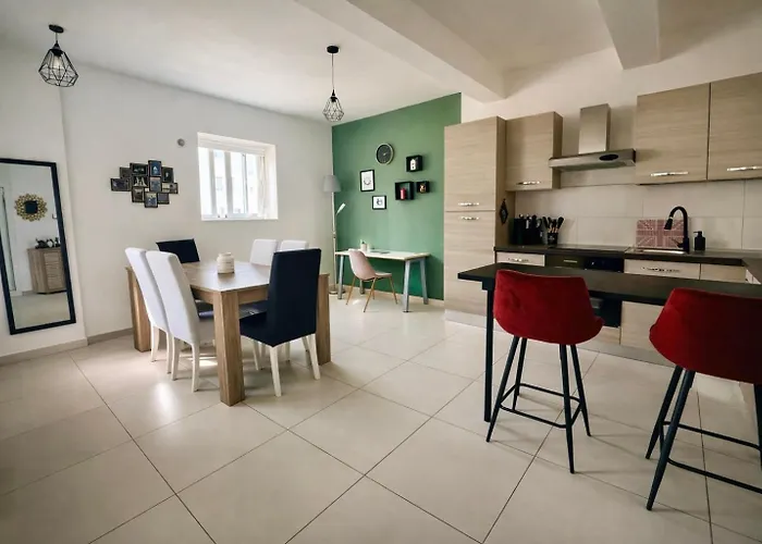 28 Retreat - 1 Minute To Sea * Gzira