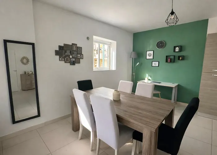 28 Retreat - 1 Minute To Sea Apartamento *